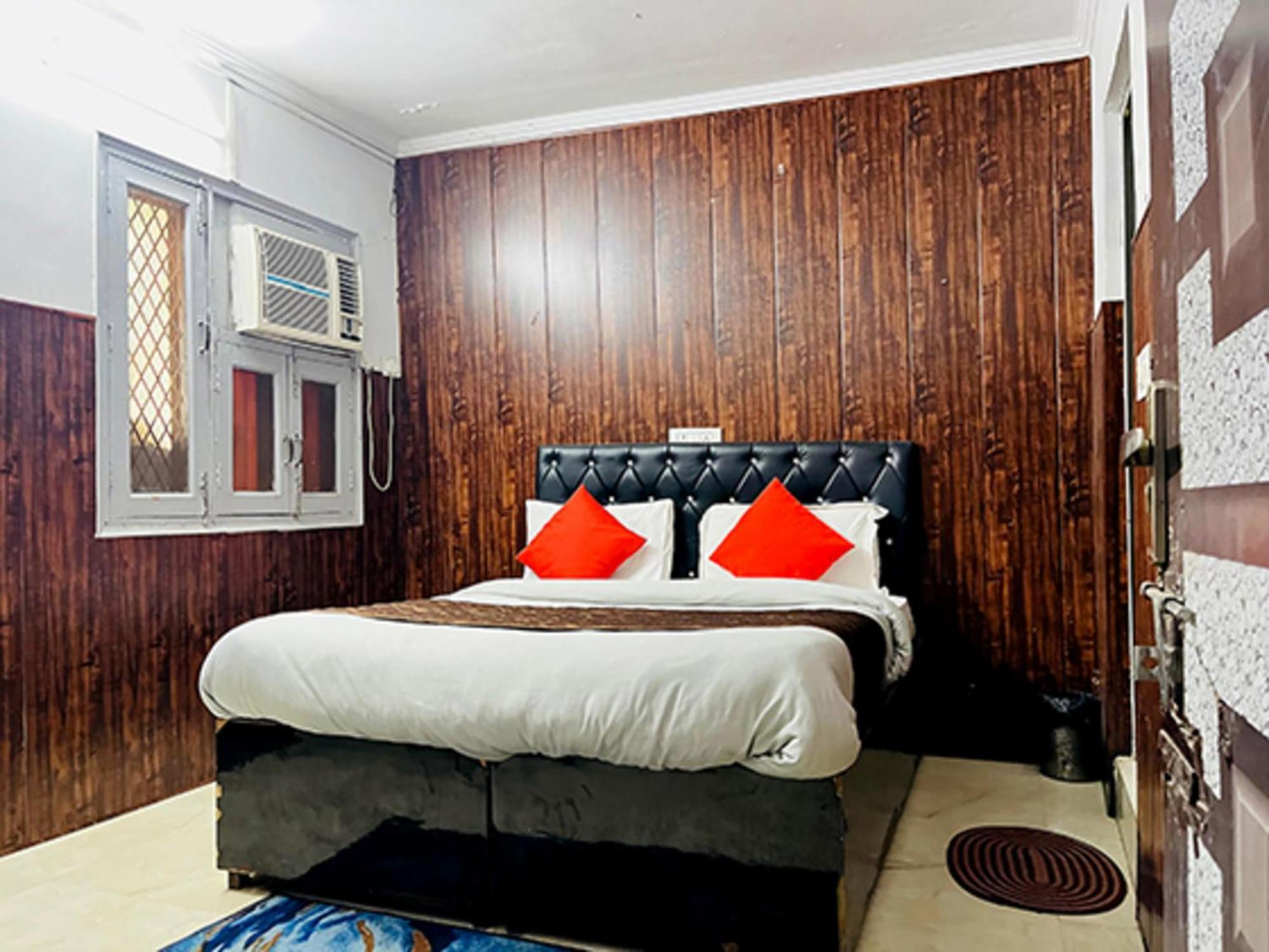 Hotel Commodo - Near Dhaula Kuan นิวเดลี ภายนอก รูปภาพ